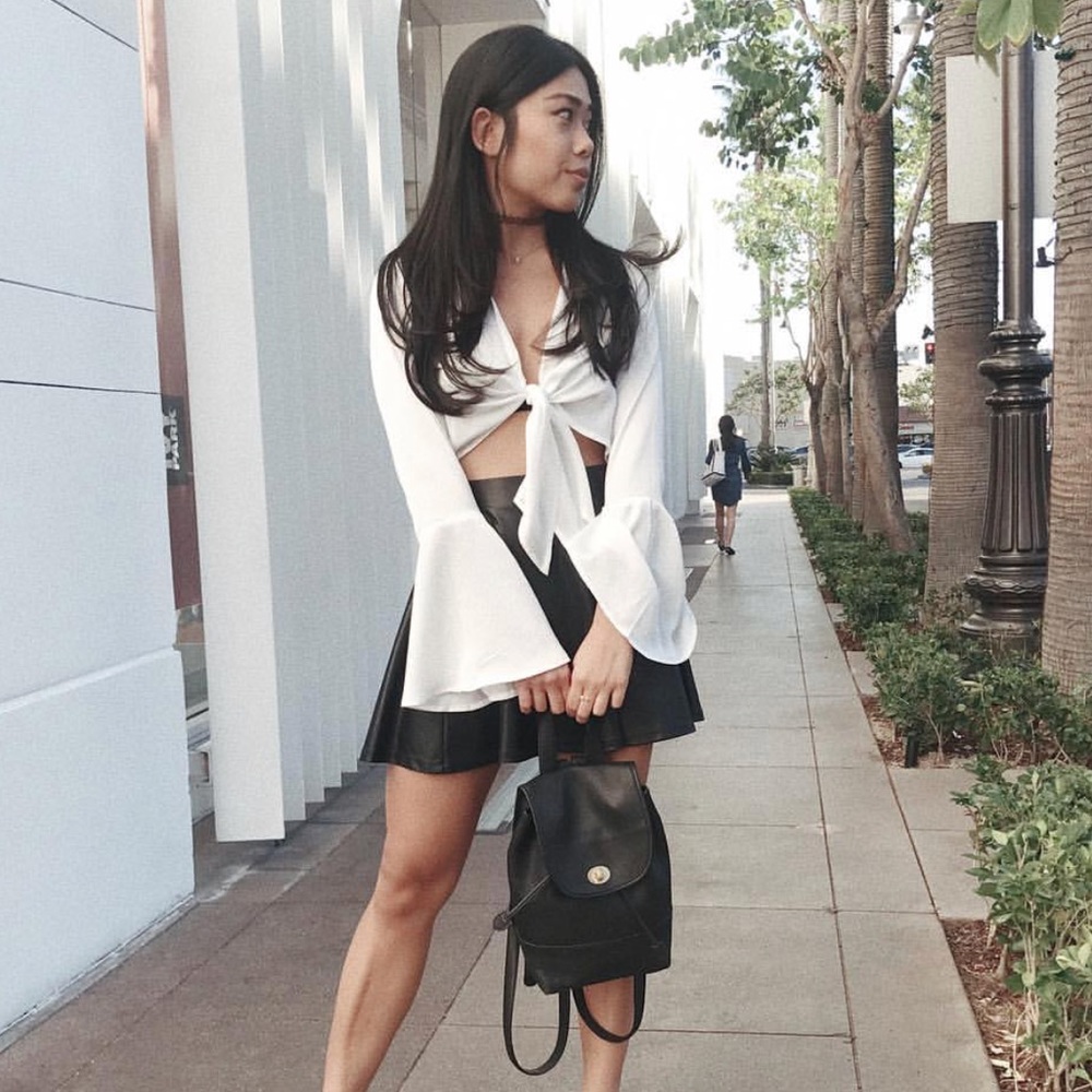 Bell-bottom Sleeves Crop Top